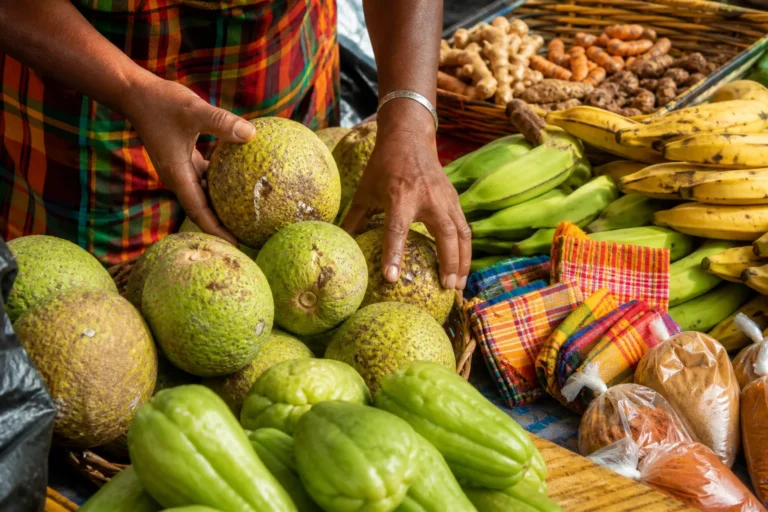 Produits locaux sur un marché de Martinique